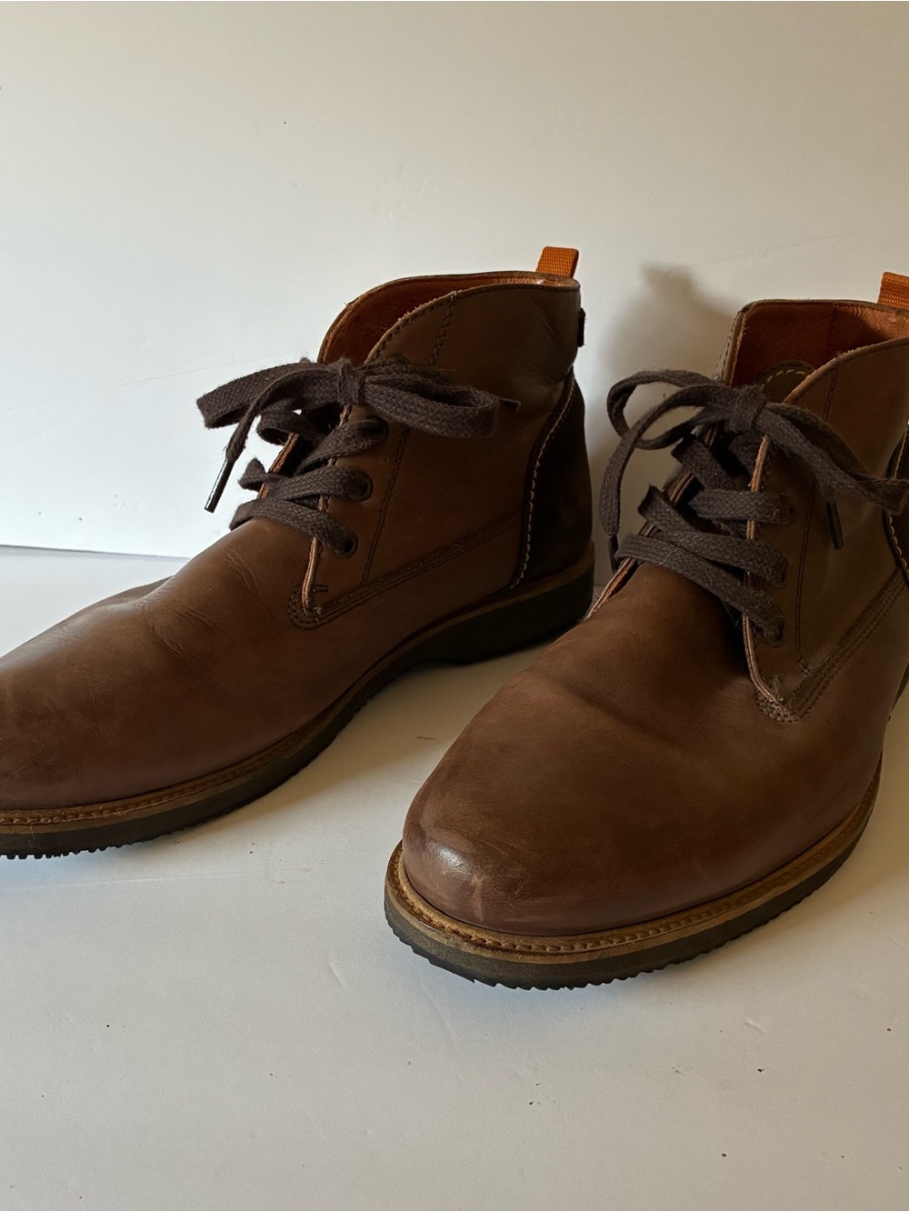 Tommy Bahama Brown Leather Chukka Boots Men’s 10.5
